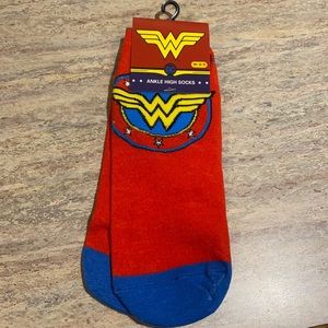 NEW Wonder Woman ankle socks